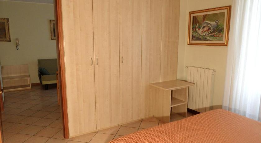 Casa Vacanze Touring Verbania Zimmer foto